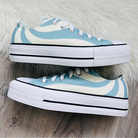 NWT Converse Chuck Taylor All Star Lift Platform Women’s Shoes - Picture 5 of 8